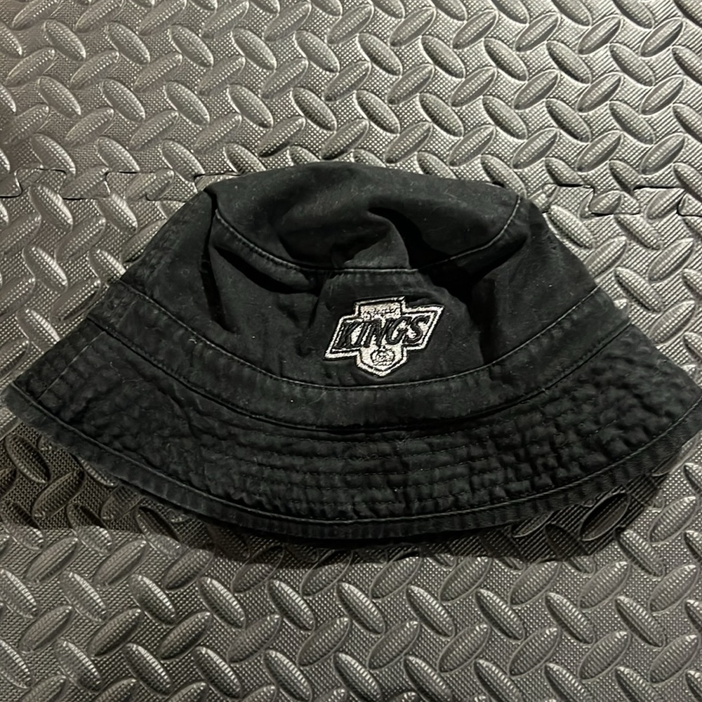 LA Kings Mitchell & Ness bucket hat L/XL